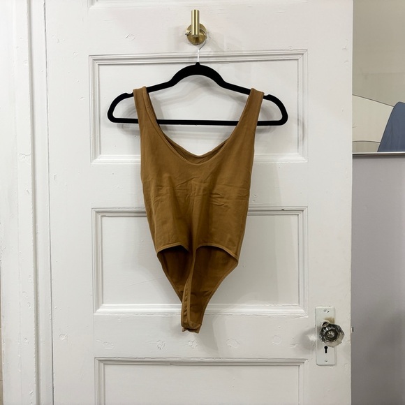 EUC FREE PEOPLE Intimately Terracotta / Burnt Orange Seamless Bodysuit - XS / S - Picture 4 of 12